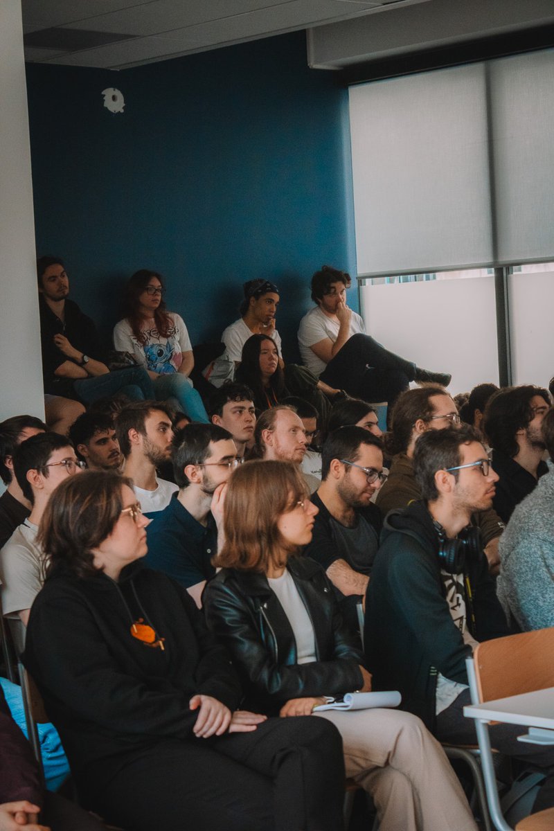 Earniverse tweet media