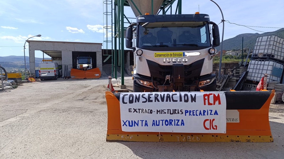 galizaCIG's tweet photo. 📌Convocan protestas no servizo de conservación de estradas da #Xunta en #Ourense para reclamar melloras laborais
❌A concesionaria, #Extraco #Misturas, non acepta propostas da parte social a pesar de contar coas peores condicións do Estado
ℹ️ https://t.co/LHq55uzuYg
@fcmcig https://t.co/YREBPcvtr4