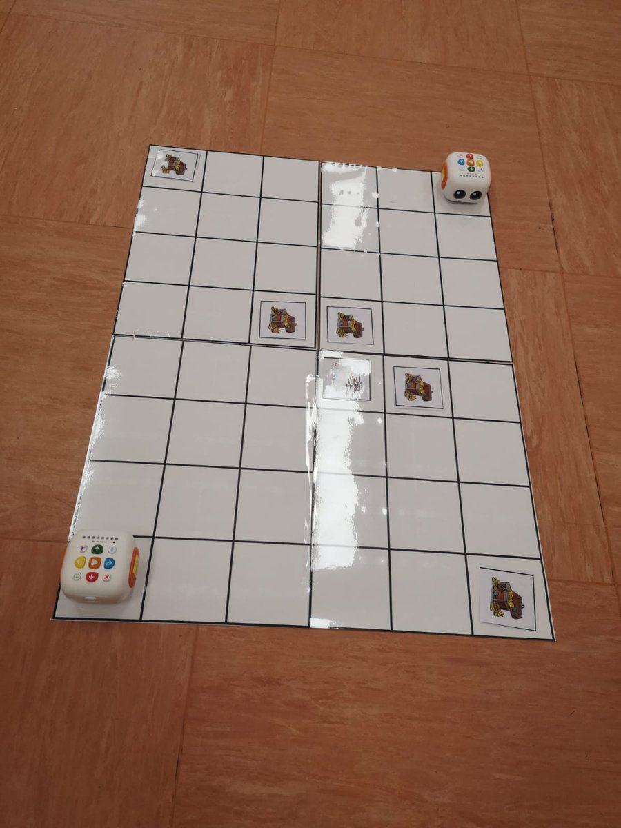 ProfeFcha1983's tweet photo. Hoy ha sido mi primer día de trabajo en una Escuela Infantil con el robot Tale Bot.

Ha sido una experiencia maravillosa ver a los pequeñines programar secuencias de movimiento con tanta soltura.

¡Me lo he pasado fenomenal!

#codigoescuela4_0_madrid #if_cmadrid https://t.co/WWsz8nOi4W