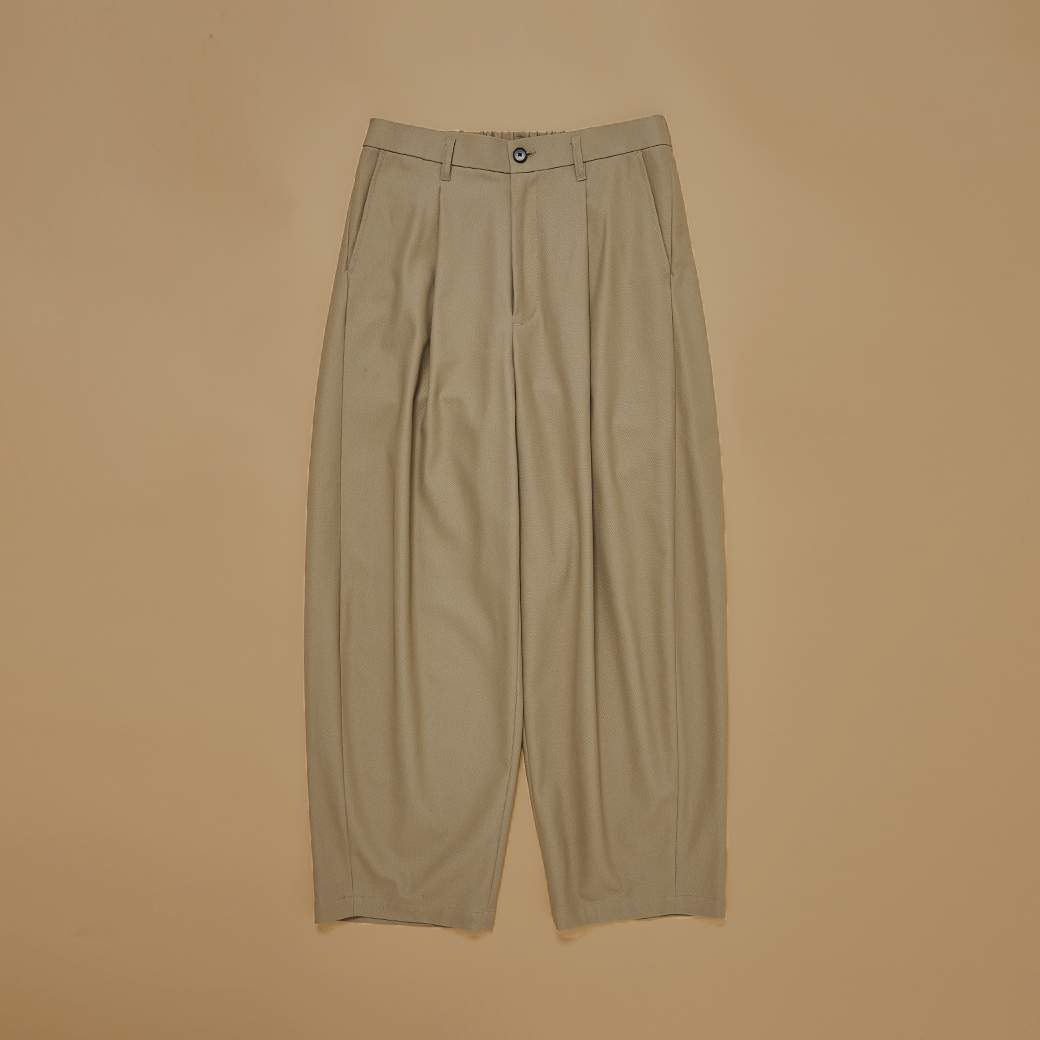 新着情報／ ハイツイスト バレルチノパンツ あの大人気チノパンツから