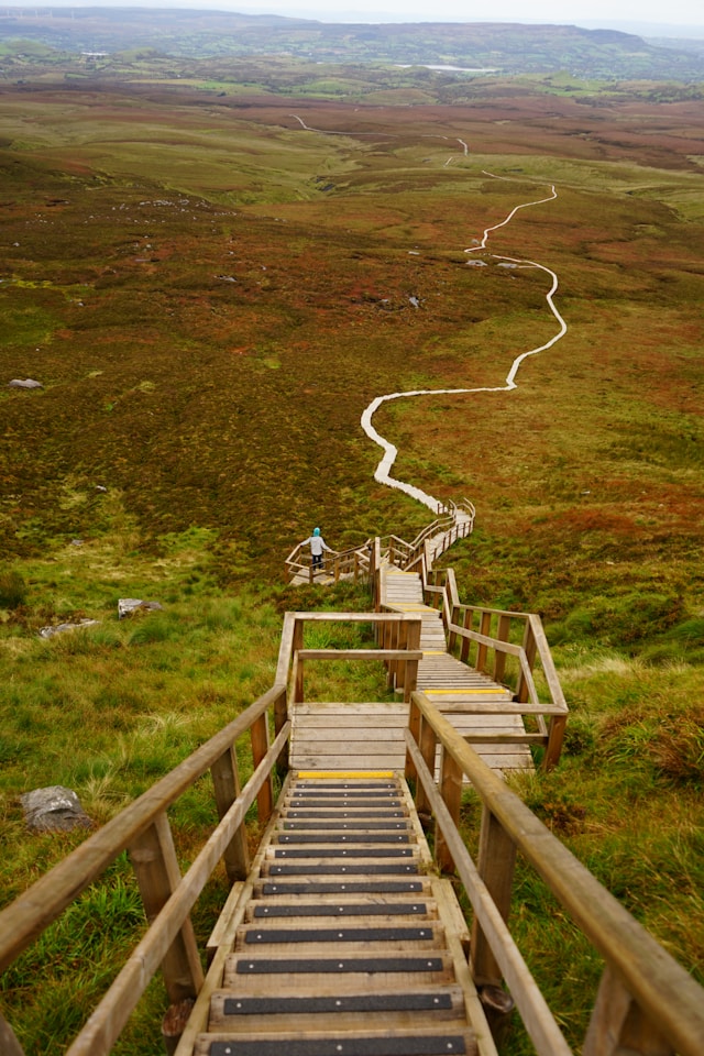 gallivantaire's tweet photo. Views from the top of Cuilcagh Boardwalk Trail (The Stairway to Heaven) – a true hidden gem in Northern Ireland🌿✨

#Wanderlust #NorthernIreland #CuilcaghTrail #StairwayToHeaven #ExploreNature #HikeIreland #NatureViews #TravelGoals #OffTheBeatenPath #AdventureAwaits #GetOutside https://t.co/GPLepJJ82Z