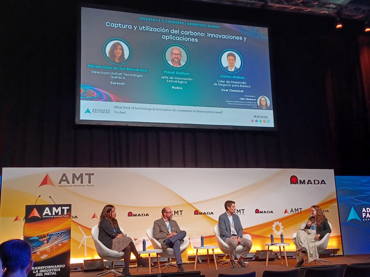 🌍 A #AdvancedFactories, la descarbonització és clau!

Ahir, la directora de #H2CAT, Miriam Díaz de los Bernardos, va debatre sobre captura i ús del CO₂ amb experts d’ <a href="/ICIQchem/">ICIQ</a> , #Molins i <a href="/DowTarragona/">Dow Tarragona</a>.

🔬 Transformem reptes en oportunitats!

#Hidrogen #Indústria40