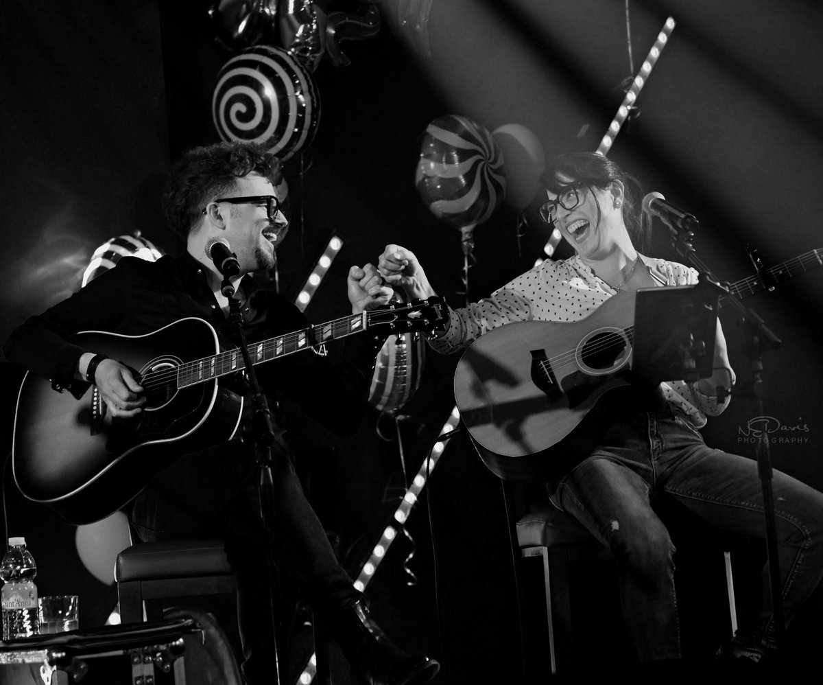 Saturday Night Concert 
Jus In Bello
Rome, April 2025
#JIB15 #JIBFamily #JIBCon #SPNFamily <a href="/JusInBelloCon/">JusInBelloCon</a> <a href="/Billy_Moran/">Billy Moran</a> #Laura