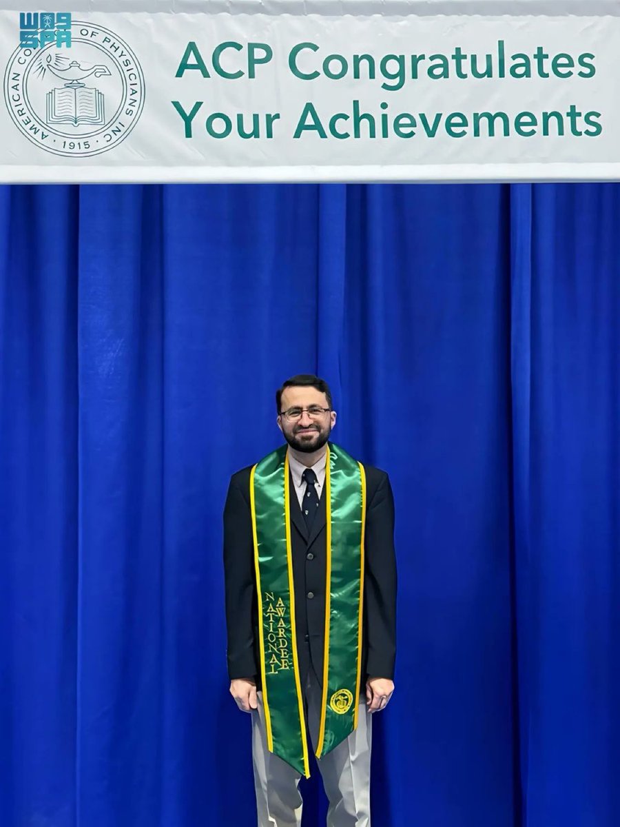 SaudiNews50's tweet photo. في انجاز طبي سعودي عالمي..

الدكتور السعودي (محمود الجرف) أول شخصية غير أمريكية تتوج بجائزة "ستيفن وينبرجر"، وذلك نظير جهوده في تطوير برنامج زراعة الخلايا الجذعية بمستشفى الملك فيصل التخصصي، ليصبح أحد أكبر البرامج وأكثرها تقدمًا على مستوى العالم.

- https://t.co/uwi3YtQd3V