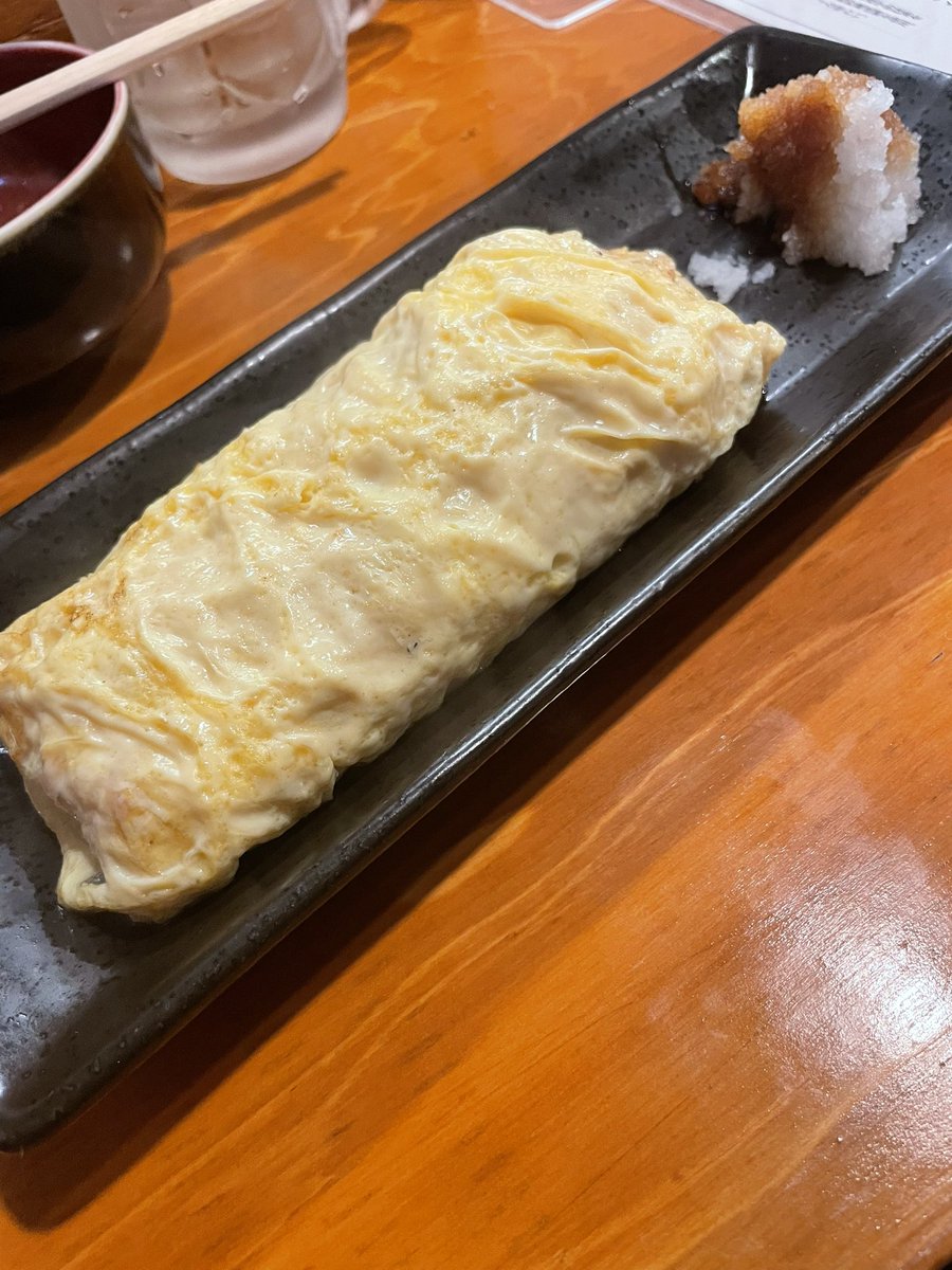 Its_namami_'s tweet photo. 今日も先生の仕事頑張った〜
ということでだし巻きとハイボールいただきます！
#小学校
#教師
#アフターファイブ
#だし巻き
#さらば青春の光
#だし巻き一丁！ https://t.co/uea5qIvurB