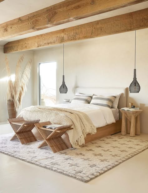 NestCurated's tweet image. Add a bedroom bench at the foot of your bed. Style meets function.
#BedroomIdeas #SmartFurniture #HomeAesthetics