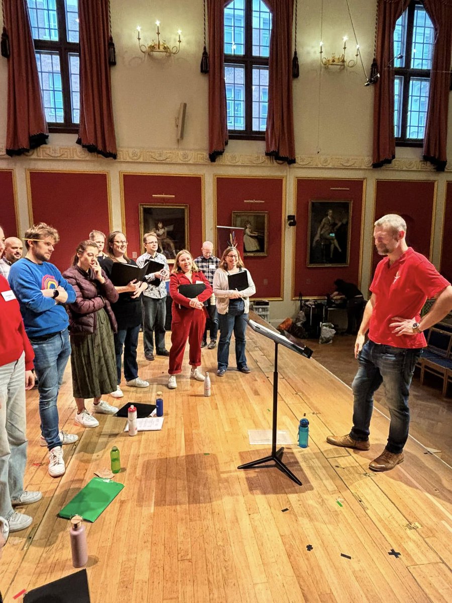 Chantage Choir tweet media