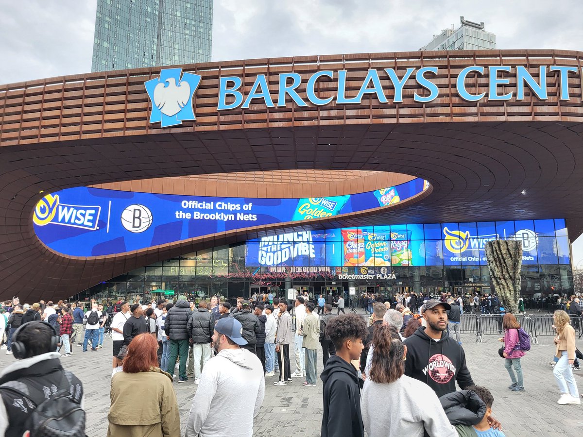 DeclanFahey2's tweet photo. Barclay Centre, Brooklyn for Brooklyn Nets v Minnesota Timberwolves https://t.co/0eHsX0Q27l