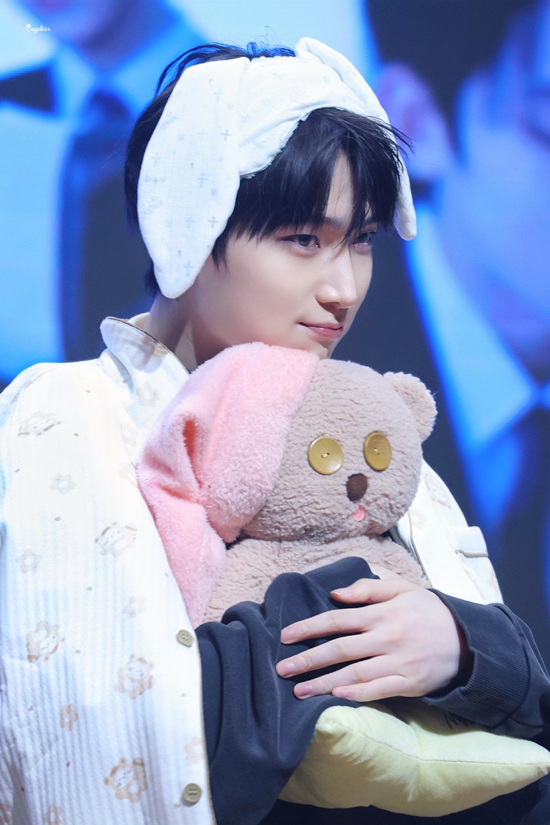 Bagel624's tweet photo. 241130   🍼

#선우 #SUNOO#엔하이픈 #ENHYPEN https://t.co/NdeRFC7gl2