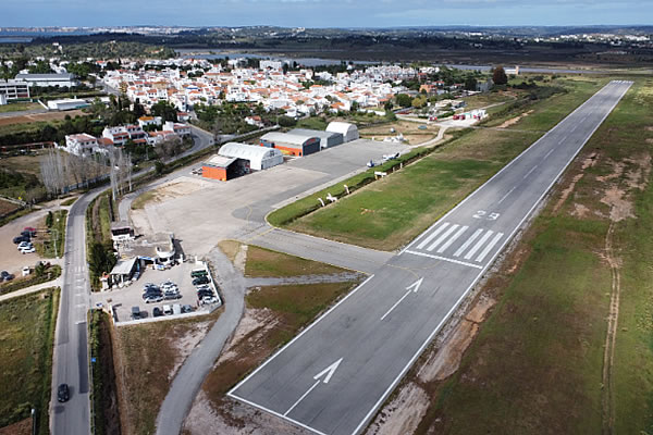 algarve_news's tweet image. Engine fails as a plane lands at Portimão Aerodrome. 🛬
algarvedailynews.com/news/25281-eng…
#Portimão #enginefailure #plane #Portugal #news #algarve #algarvedailynews #latestnews #algarvenews #localnews