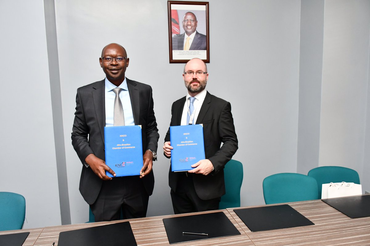 Big moves at #WCFAfricaSummit2025 as KNCCI signs MoU with the Afro-Brazilian Chamber of Commerce to boost:

🌍Green economy &amp; climate action
💡 Business innovation
📱 Digital economy &amp; technology transfer
👩🏽‍💼 Women &amp; youth entrepreneurship
#WCFAfrica #AfricaRising