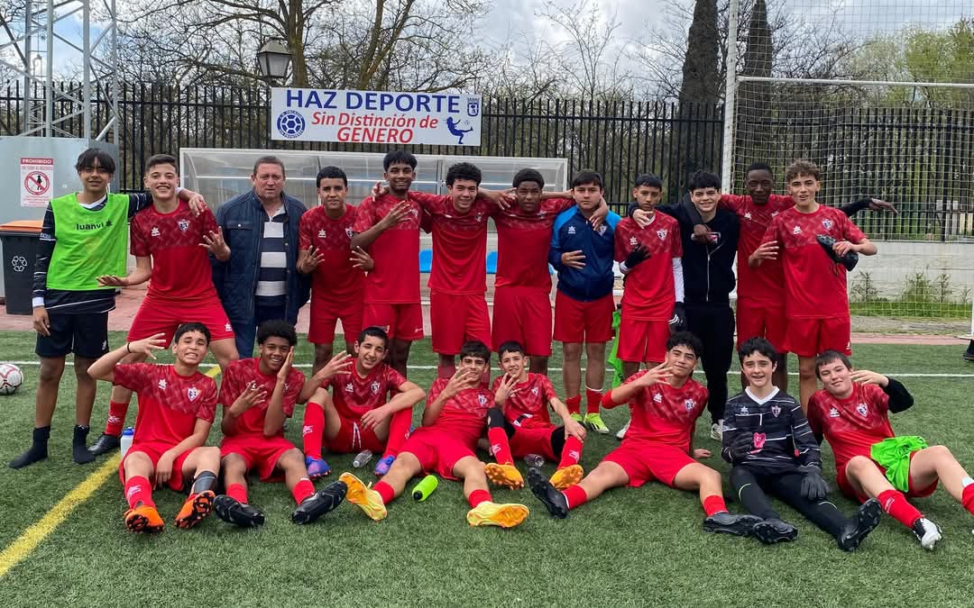 La semana que viene estamos de vacaciones de Semana Santa, pero aún hay algunos equipos que juegan este fin de semana, te adjuntamos los horarios para que ANIMES AL EQUIPO DE TU BARRIO.