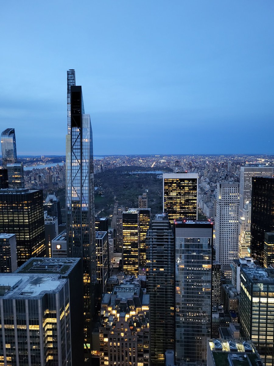 DeclanFahey2's tweet photo. Top of the Rock @ Rockafeller Centre https://t.co/FK4JMfjNrK