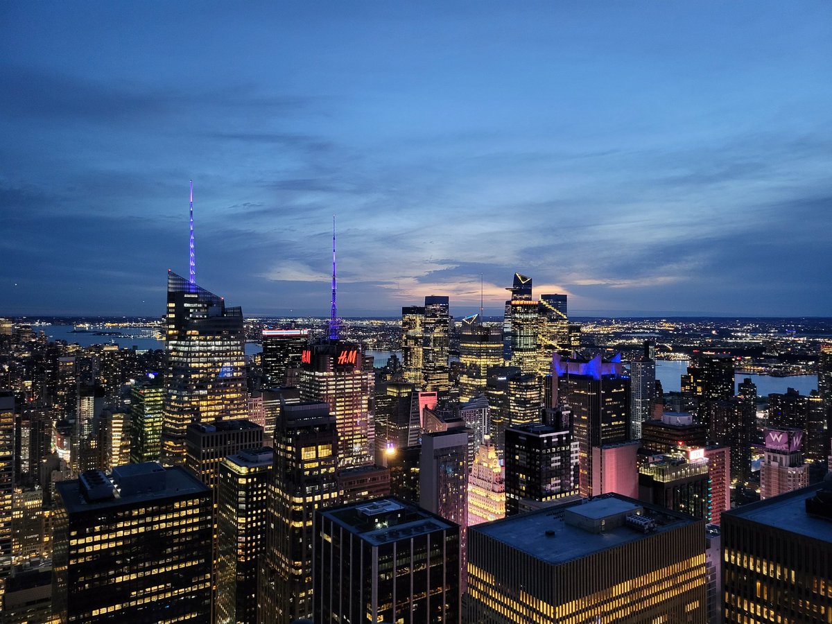 DeclanFahey2's tweet photo. Top of the Rock @ Rockafeller Centre https://t.co/FK4JMfjNrK