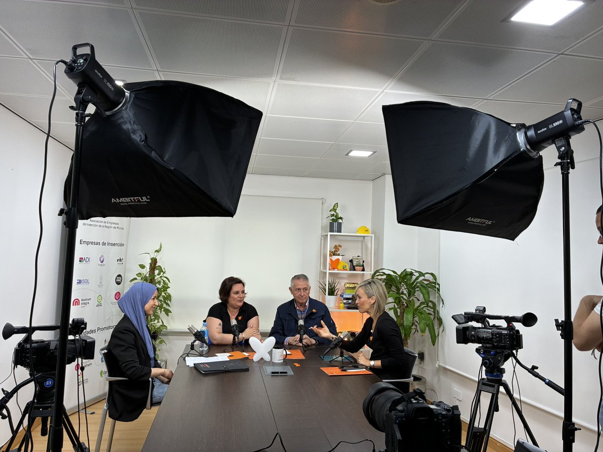 Cris Alcázar tweet media