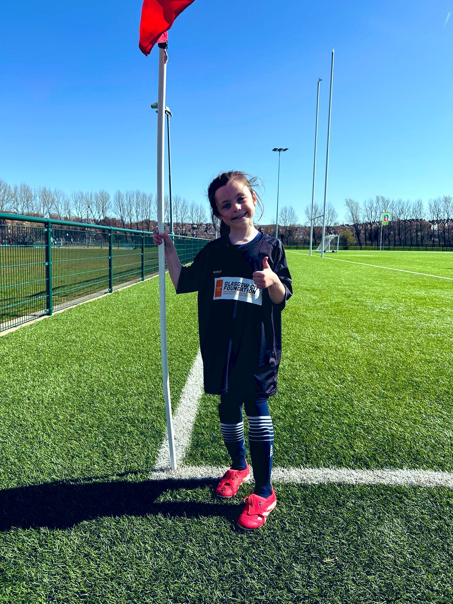 Brian McCluskey (@brianmc83) on Twitter photo Thank you <a href="/GCFCFoundation/">Glasgow City Foundation</a> for putting on free football for the girls, a great initiative ⚽️
Over the moon at meeting the players and been showing everyone her signed boot 😂 definitely made a fan! Thank you <a href="/GCFCFoundation/">Glasgow City Foundation</a> for putting on free football for the girls, a great initiative ⚽️
Over the moon at meeting the players and been showing everyone her signed boot 😂 definitely made a fan!