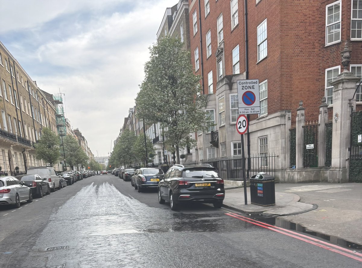comcab33's tweet photo. What’s the deal with Harley st @thameswater !! 
4 weeks tomorrow since your team upped diggers and left. Job Done 🙈 4 weeks of water leaking from repairs 🙈 don’t bang on about hosepipe bans anymore. #Shambles Another road closure coming 🙈#NotFitToServeLondon https://t.co/10Svq3Nj2l