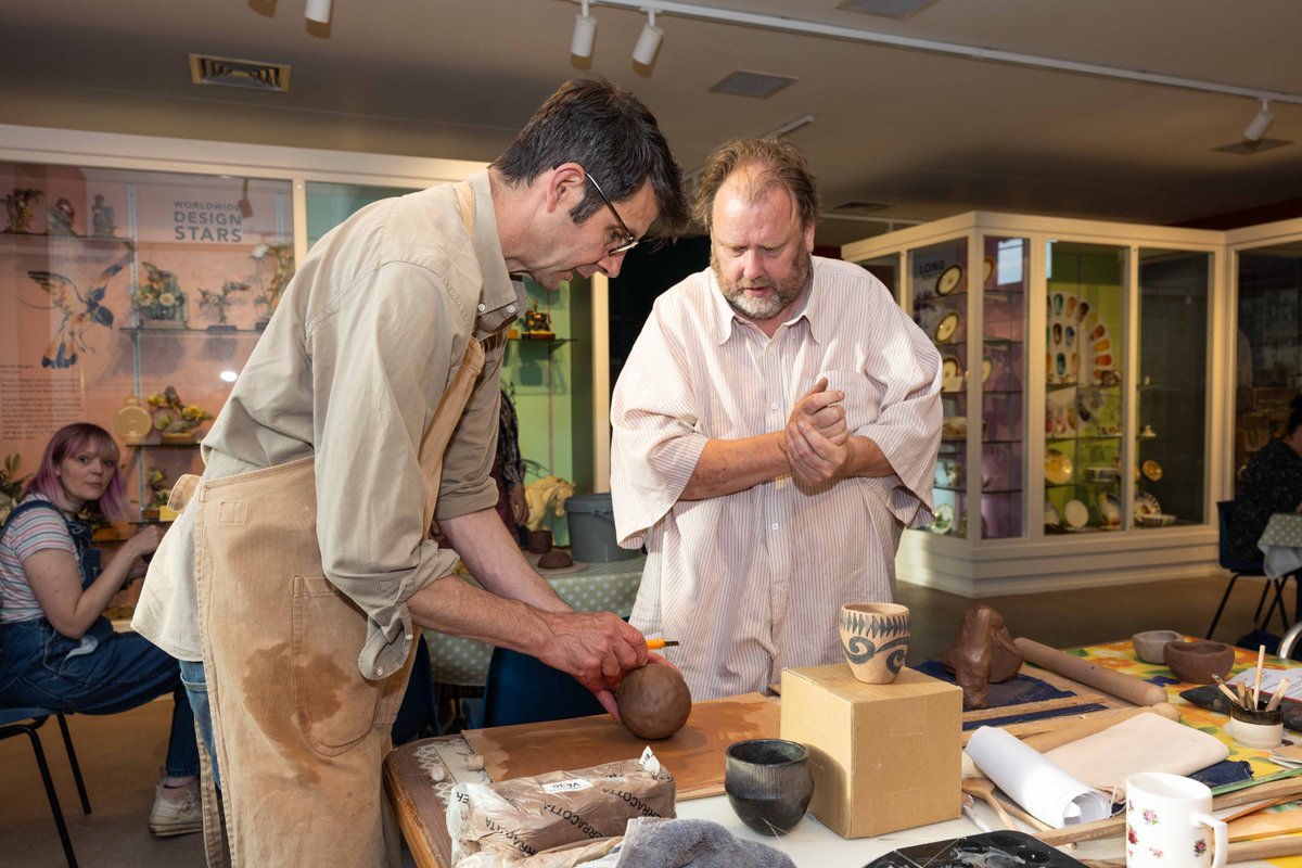 TheMoRW's tweet image. 🎨✨ Unlock Your Creative Potential in 6 Weeks! ✨🎨

Join our tile-making course and learn techniques like , sponge painting, wax resist, and more. Finish your tiles with a gorgeous transparent glaze! 🌟

…-of-royal-worcester.arttickets.org.uk/museum-of-roya…

#severnarts #worcesternews #britisharts