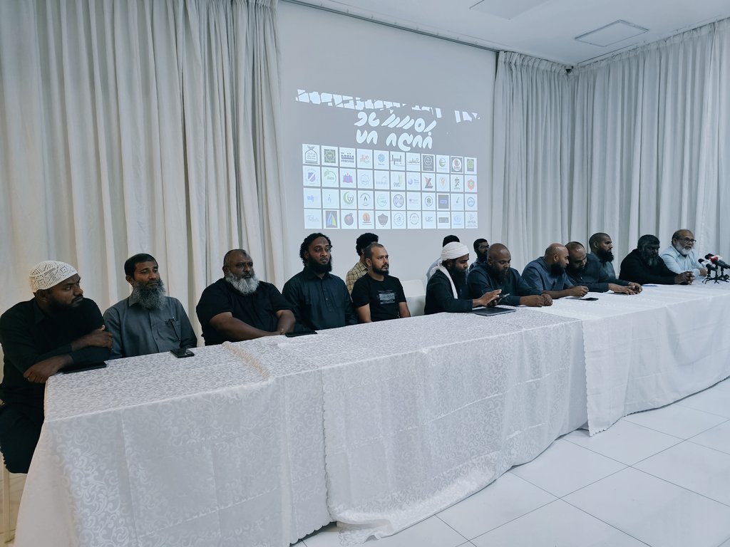 ilmugeGulhun's tweet photo. ޣައްޒާއާ އެކު
#withGaza https://t.co/XyOH2PQs1g