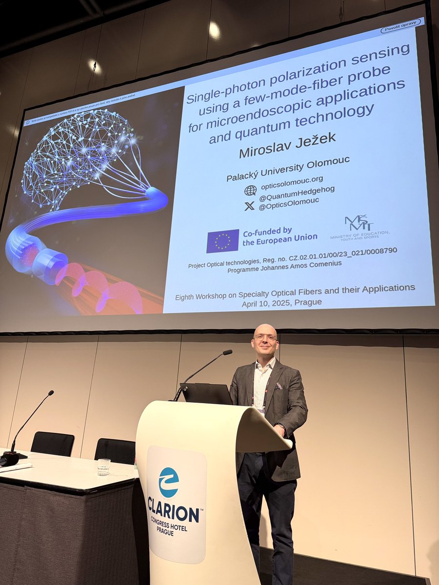 Session on Specialty Fibers for Quantum Applications at WSOF Prague 2025: great event, thanks for invitation! Presented polarization sensing using intermodal interference in few-mode fibers at single-photon levels.