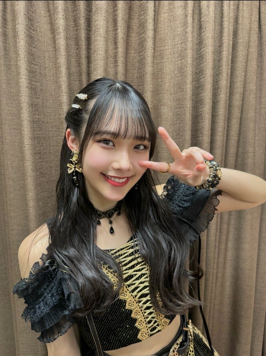 choco6749's tweet photo. りさち可愛ええな😂
覚える事パンクしそうな日々だけど、明日行けば休めるし頑張りさちー https://t.co/FKdQTSLRZV