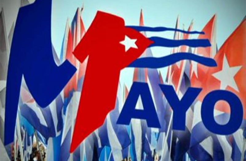 Primero de Mayo: Desfilar juntos, por Cuba. Asistirán unos 740 delegados internacionales que, junto al pueblo cubano, enarbolarán las banderas de la solidaridad.
#SanctiSpíritusEnMarcha
