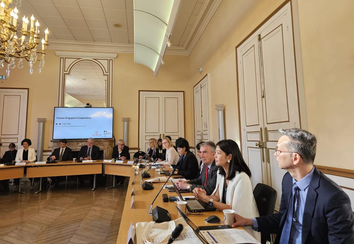 idlabs_astar's tweet image. France-Singapore Joint Committee on Science and Innovation brought together key representatives to deepen bilateral cooperation in science, technology and innovation across 7 thematic areas, including #Health to strengthen partnerships and advance shared research goals.