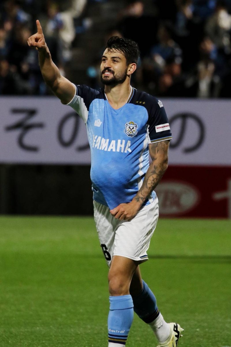 aTakoubou's tweet photo. 最高っっっ！👏🎉⚽👍️✨
@ricardo_qag

#リカルドグラッサ #磐田清水 #静岡ダービー #ジュビロ磐田 https://t.co/zCnjqVC4U0