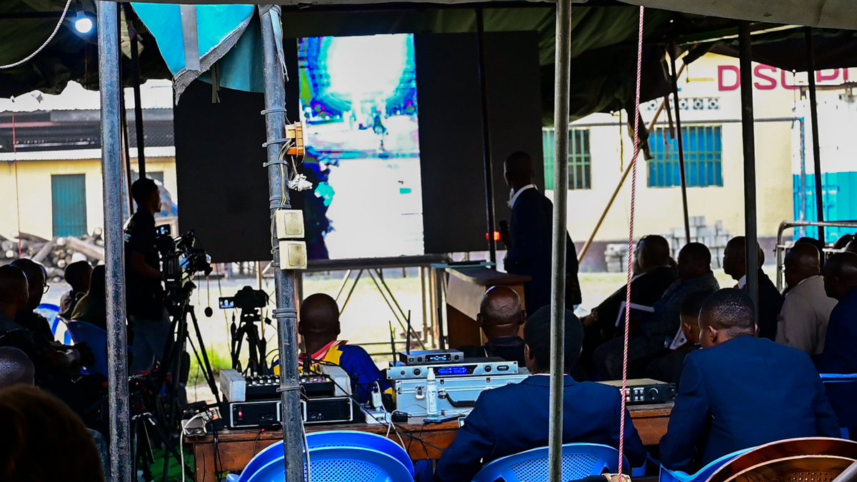chrismille4's tweet photo. #RDC grâce présidentielle, les 3 détenus américains accusés d’avoir participé au coup d’état raté à Kin 2024; #MarcelMalanga , #TaylorThompson #ZalmanPolun , ont vu leur #peinedemort commuée en servitude pénale à perpétuité et ont été transférés aux #USA pour y purger leur pei. https://t.co/PIHok2F38X