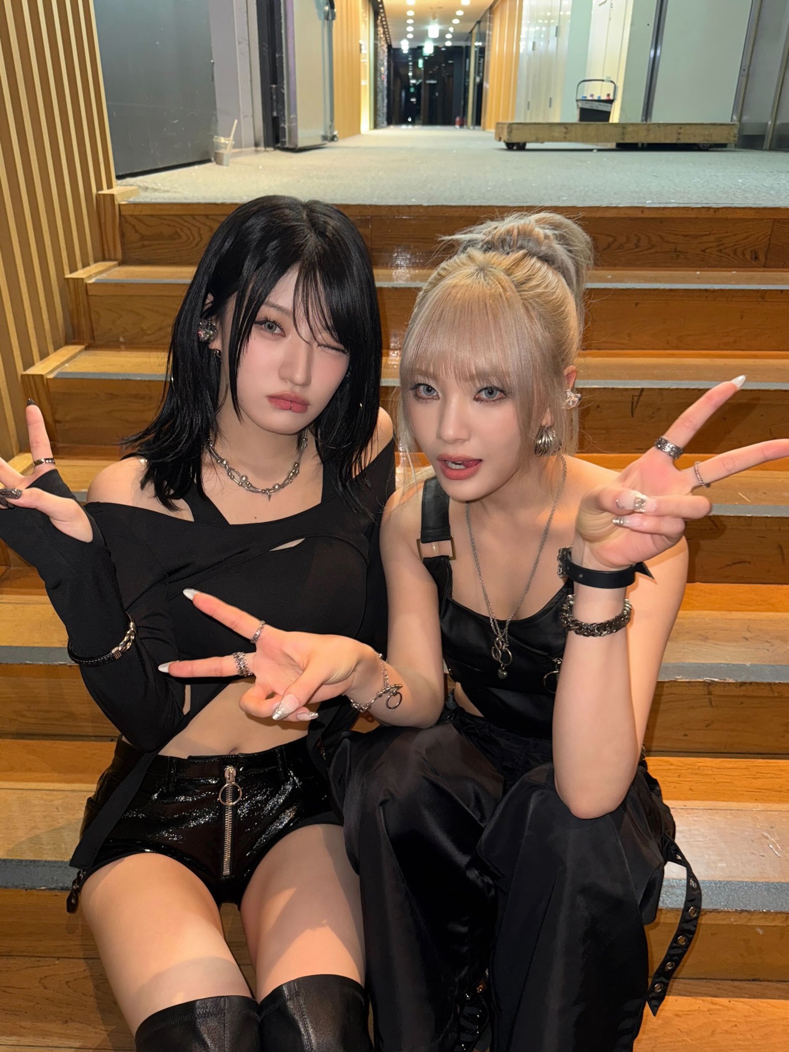 GoKy69DbAAANJGQ?format=jpg&name=large