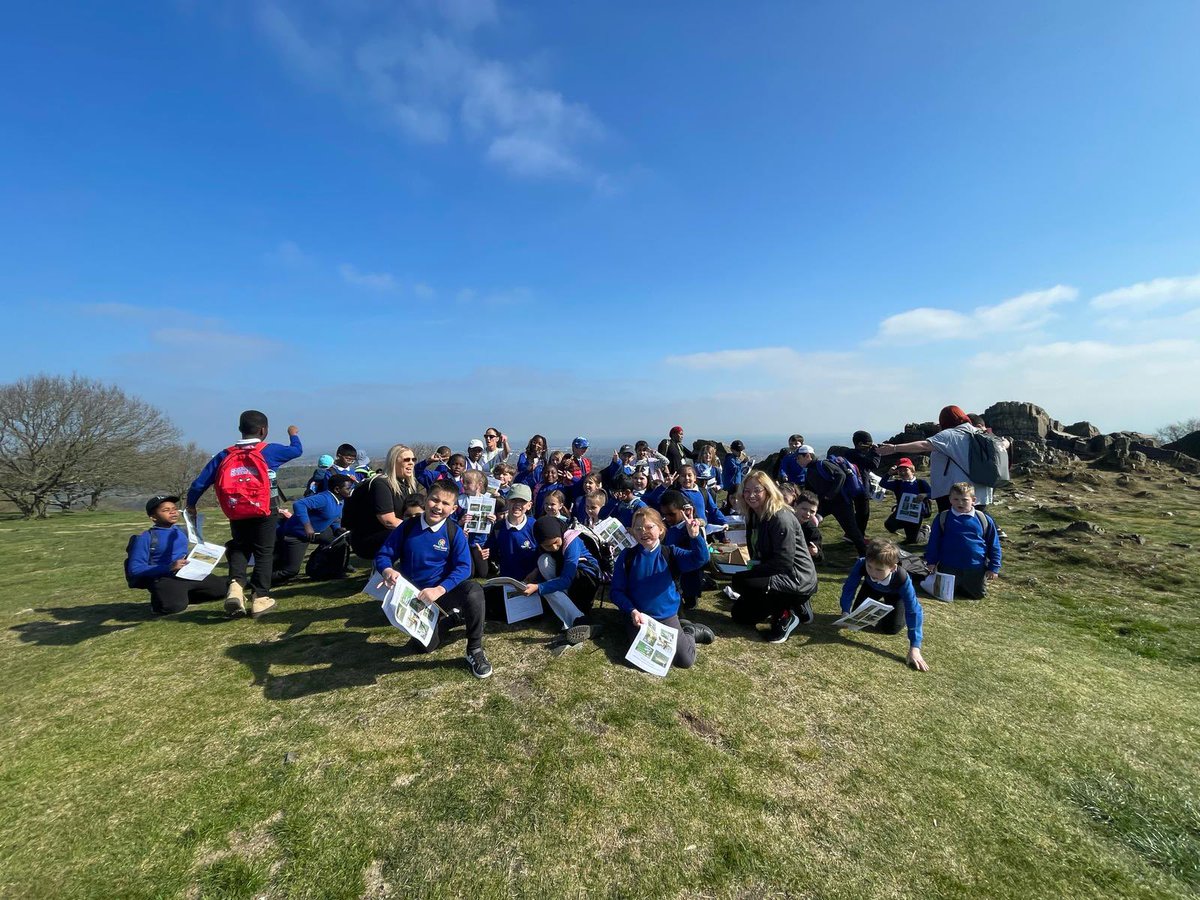 Fosse_TMET's tweet photo. Year 3 have safely arrived at Beacon Hill ready to explore the volcanic rocks! #fmgeography #curious https://t.co/Ugg5onPfvx