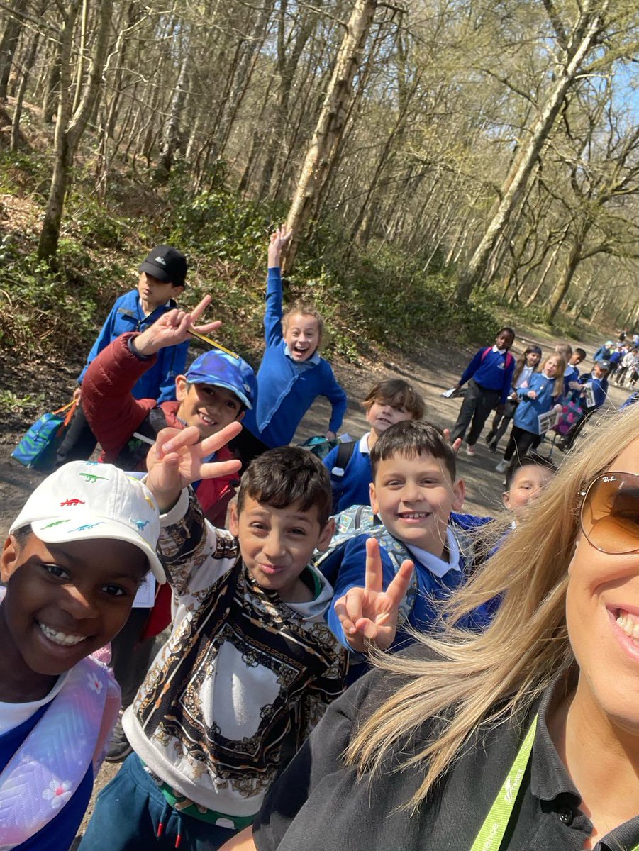 Fosse_TMET's tweet photo. Year 3 have safely arrived at Beacon Hill ready to explore the volcanic rocks! #fmgeography #curious https://t.co/Ugg5onPfvx