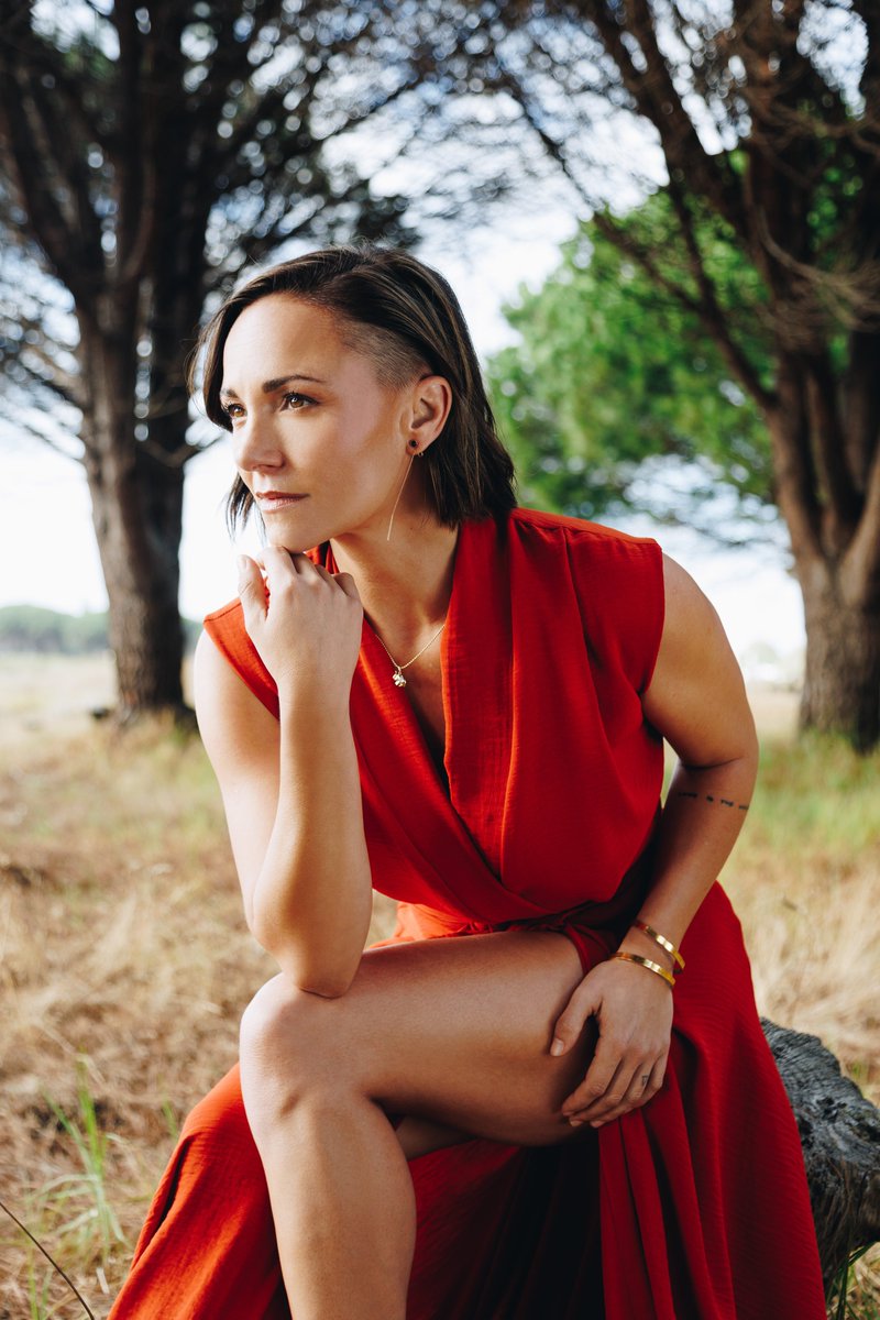 AfternoonChat's tweet photo. You know her from Step Up the movie- now catch Briana Evigan owning the cover of Absolute Woman Magazine! 🔥

Swipe to see highlights from her stunning cover shoot.#AfternoonExpress #BrianaEvigan #AbsoluteWoman #Stepupmovie https://t.co/vkHcJcopjS