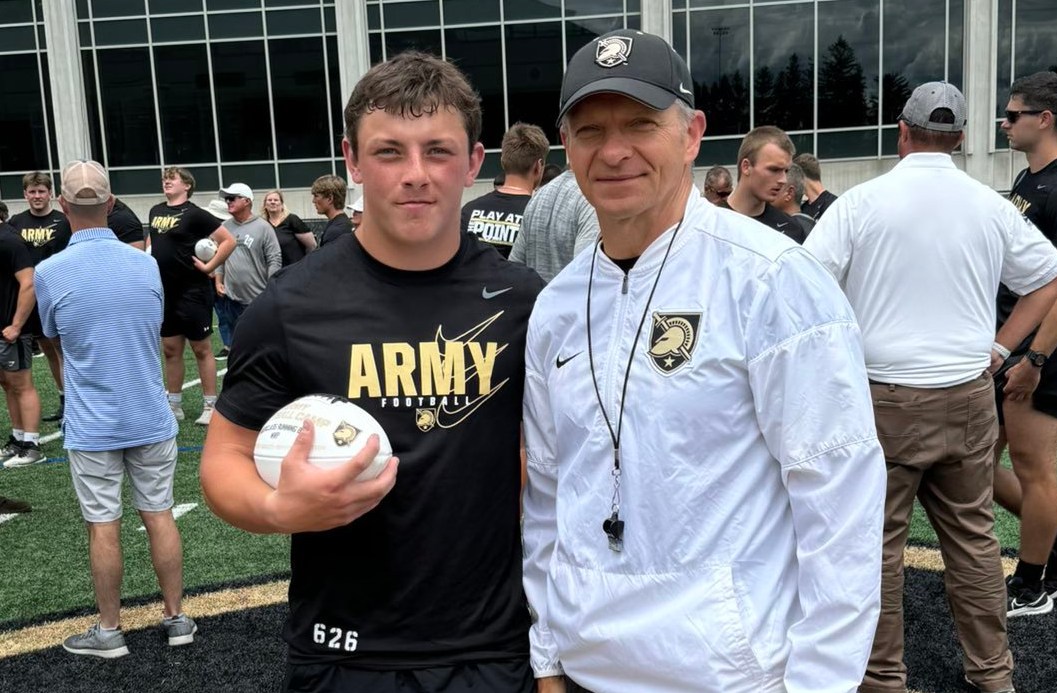 @GoBlackKnights Recruiting Buzz: Key Prospects Scheduled For Black &amp; Gold Spring Game (4/11)

#ArmyFootball <a href="/Rivals/">Rivals</a> #GoArmyBeatNavy

bit.ly/428xjaz