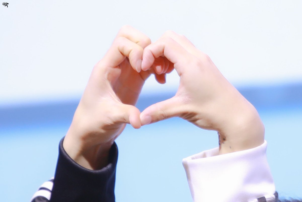 20230119jsh's tweet image. 준성호야 저녁 마싯게 머거