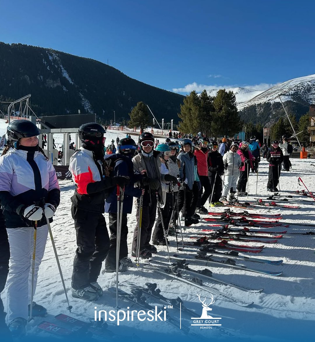 Wow! Look at those views! 🤩 Huge thanks to <a href="/GreyCourtTweets/">Grey Court School</a> for sharing these amazing photos from their inspireski trip to Canada and Spain! 🇨🇦🇪🇸

#inspired #skitrips #travel #explore #schooltravel