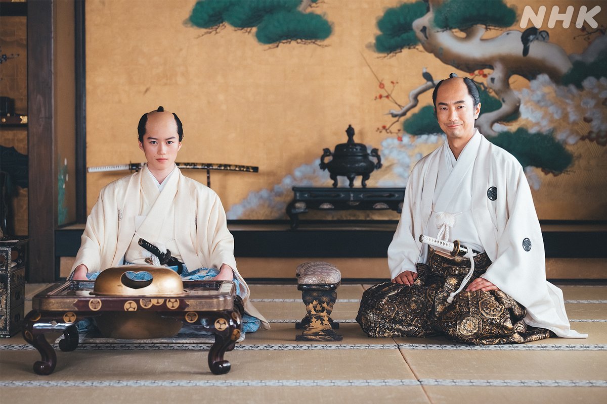 berabou_nhk's tweet image. 家基役の #奥智哉 さんは「政治に強い関心を持ち、田沼の政治を批判したりと父に対しても自分の意志をしっかり貫く人」と家基像を語っています。
家治役 #眞島秀和 さんとの父子2ショットです✨
ドラマを見返す👇
plus.nhk.jp/watch/st/g1_20…
#大河べらぼう