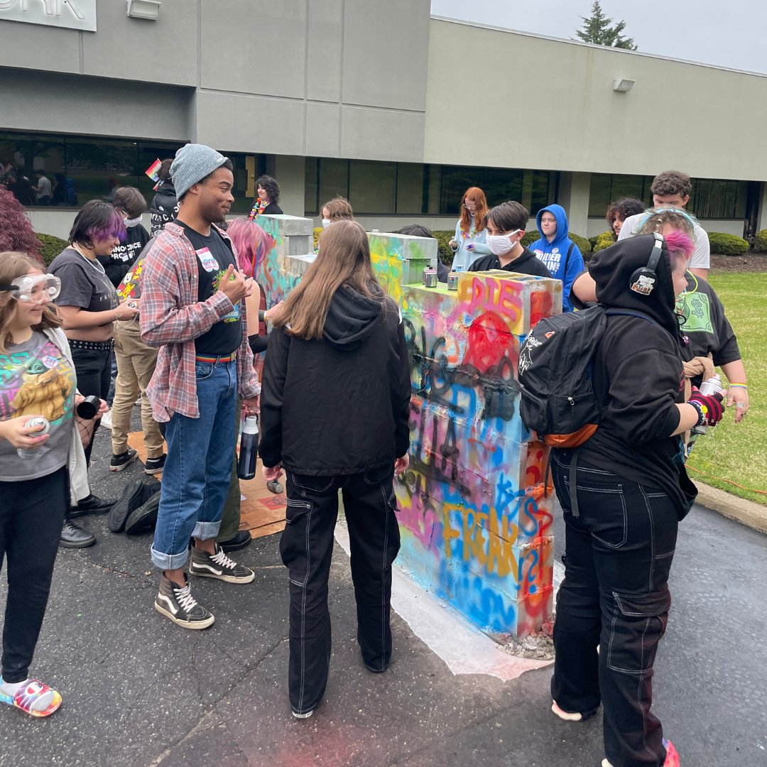 NYLGBTNetwork's tweet photo. 🚨 TOMORROW is the night!💥🏳️‍🌈 @LGBTNetworkNY Night of Noise is on FRIDAY, 4/11 — and you don’t want to miss it! We’ll tear down the Wall of Hate, celebrate our voices, and build community.🌈 
📍 Hauppauge Center | 6-9 PM
📍 Q-Center | 4-7 PM
🎟 RSVP now → https://t.co/OrIYP10lYp https://t.co/2Wy6lN996R
