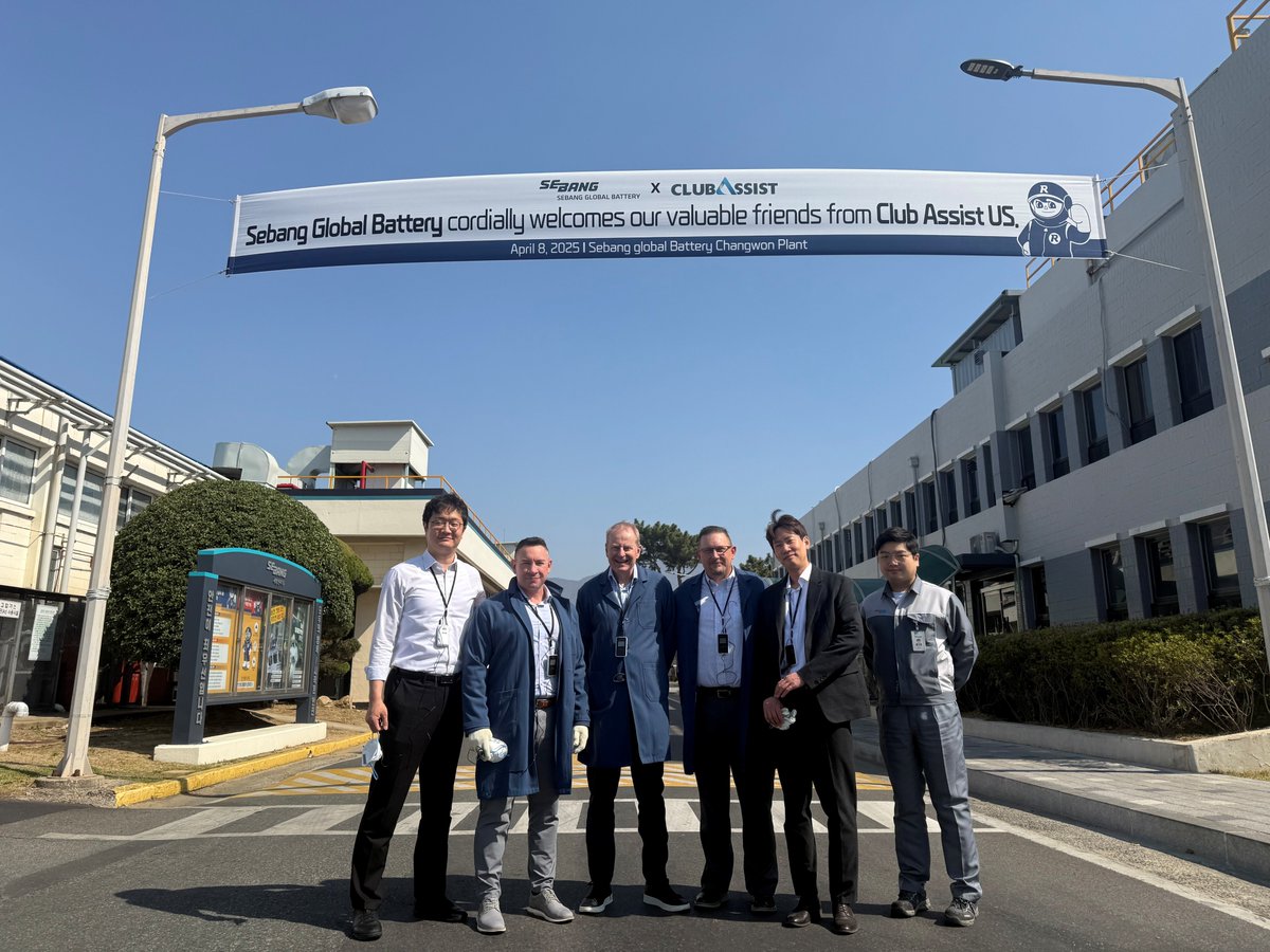ClubAssistNA's tweet photo. President &amp; CEO John Tutt, COO Jeremiah Cordovano, and SVP of Supply Chain, Product Development &amp; Commercial Sales are in South Korea visiting top battery manufacturers, Sebang Battery and @DelkorB  Batteries. https://t.co/Fc5wWkoK6J