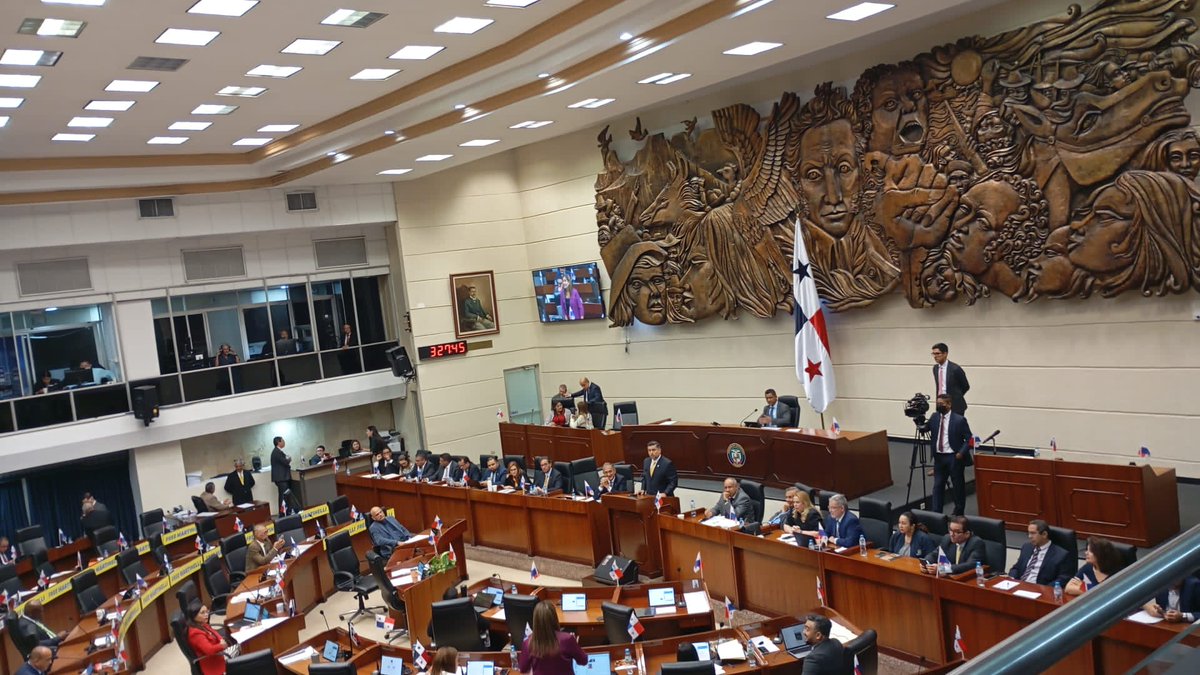 PELA-USAL (@pelausal) on Twitter photo Desde la Universidad de Salamanca, <a href="/iberoame/">Inst. de Iberoamérica</a> agradecemos a la <a href="/asambleapa/">Asamblea Nacional</a>  de Honorables diputados y diputadas por permitir la realización del trabajo de campo en Panamá. Su aporte es de gran importancia para la academia. Desde la Universidad de Salamanca, <a href="/iberoame/">Inst. de Iberoamérica</a> agradecemos a la <a href="/asambleapa/">Asamblea Nacional</a>  de Honorables diputados y diputadas por permitir la realización del trabajo de campo en Panamá. Su aporte es de gran importancia para la academia.