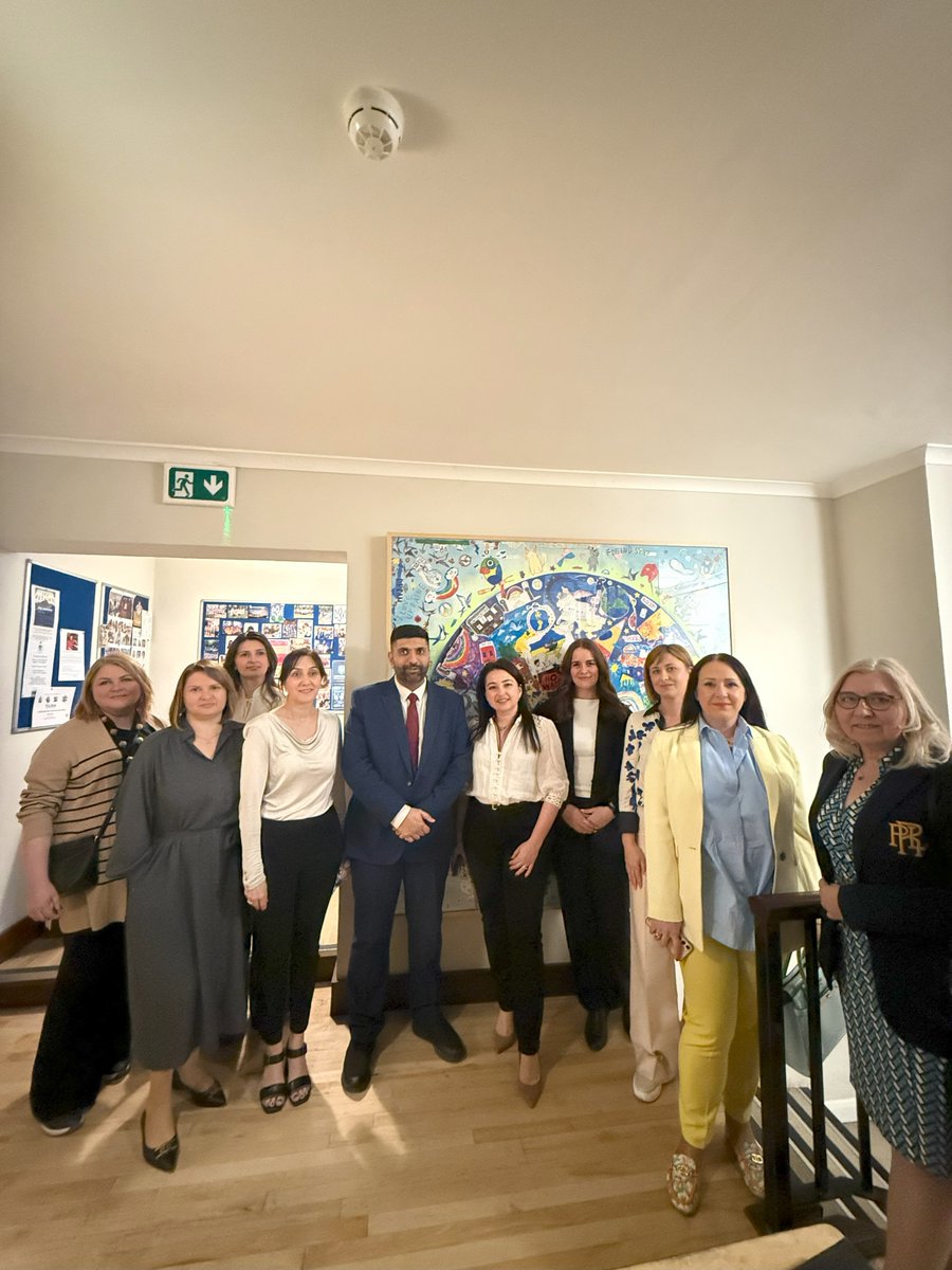 StMarysTrust's tweet photo. 🇬🇧🇺🇦 On 3 April, we had the honour of welcoming @LordWajidKhan, Molly Bland (@educationgovuk) &amp; Lisa James to our London school.

We discussed trauma-informed support for 🇺🇦 children, our scalable model, and the urgent need for a Ukrainian GCSE. 

#StandWithUkraine https://t.co/7Ea2EDeYce