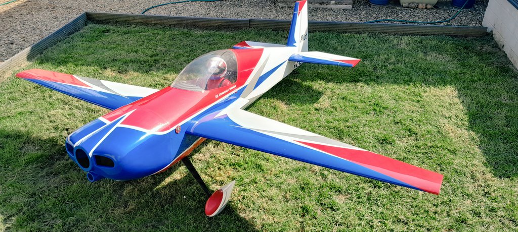 bluetomcat74's tweet photo. New 120cc Slick almost ready to go @Pilotrc @powerboxsystems https://t.co/I7XCJLNbdD