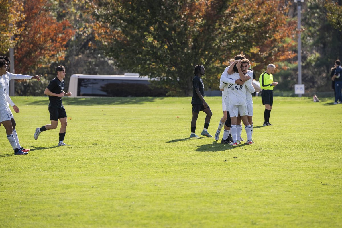 TelemundoSTL's tweet image. La primavera es hermosa, ¡pero la emoción del fútbol de otoño ya se siente en @STLCC ! ⚽️ Tanto si sueñas con jugar como con ser parte de la afición, ¡encuentra tu lugar en STLCC! Visita 👉 stlcc.edu para más información.

#STLCC #DeporteUniversitario #Stl
