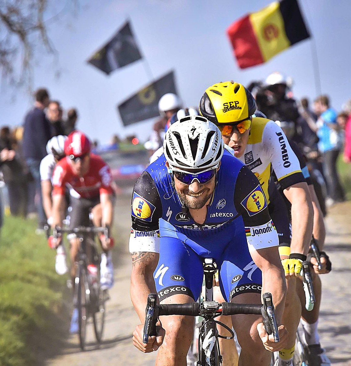 LeCyclismebelge's tweet photo. THREAD

Le 𝐏𝐀𝐑𝐈𝐒-𝐑𝐎𝐔𝐁𝐀𝐈𝐗 le plus FOU de tous les temps 👀😈

Aujourd'hui on vous raconte l'Histoire de l'Enfer du Nord 2016 !! 🪨✨️ https://t.co/v42CqpY3JA