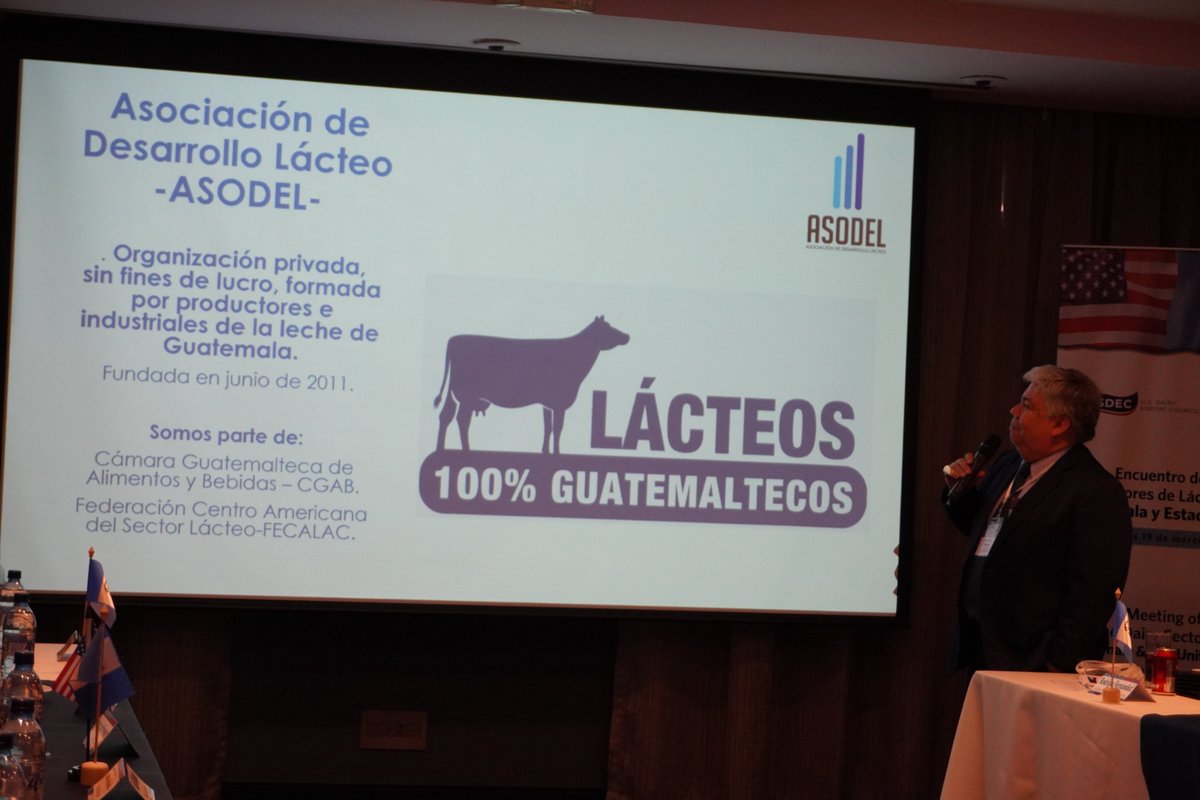 Asodelgt's tweet photo. ▶️La Organización Mundial de la Salud recomienda consumir al menos 160 litros de leche por ciudadano. En ese sentido el Director Ejecutivo de #ASODEL, Ramiro Pérez, destacó la oportunidad de crecimiento del mercado guatemalteco en materia de lácteos 📈 https://t.co/VF497gF4JH