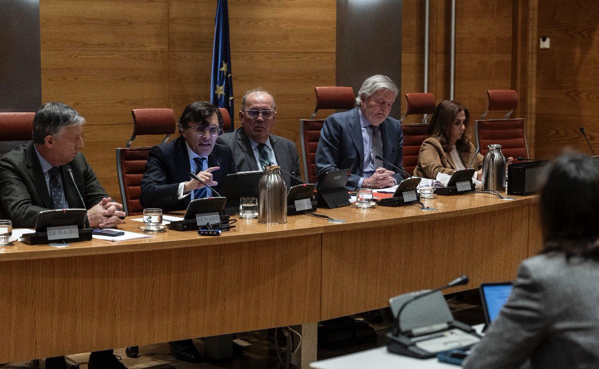 Grupo Social ONCE (@gruposocialonce) on Twitter photo El #GrupoSocialONCE solicita en el <a href="/Senadoesp/">Senado de España</a> mejoras que impulsen empleo para las personas con #discapacidad como la compatibilidad entre trabajo y pensión o el respaldo de la futura ley de Economía Social a los centros especiales de empleo de iniciativa social
<a href="/ALBERT_RIALTAS/">Alberto Durán</a> El #GrupoSocialONCE solicita en el <a href="/Senadoesp/">Senado de España</a> mejoras que impulsen empleo para las personas con #discapacidad como la compatibilidad entre trabajo y pensión o el respaldo de la futura ley de Economía Social a los centros especiales de empleo de iniciativa social
<a href="/ALBERT_RIALTAS/">Alberto Durán</a>