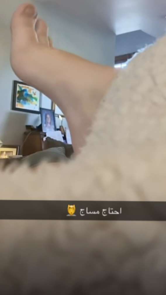 محتاجه والله فعلا