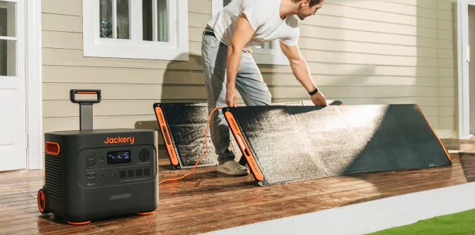JackeryJolt's tweet photo. Can I use it while camping?
✅ 100%! 🏕️ Power your lights, fans, phones &amp; more — totally off-grid.
Grab Yours Today ⏳
#SolarPower #OffGridLiving #PortablePower #WTFStockWTF #RSD2025 #themasters https://t.co/mqov76HeZD