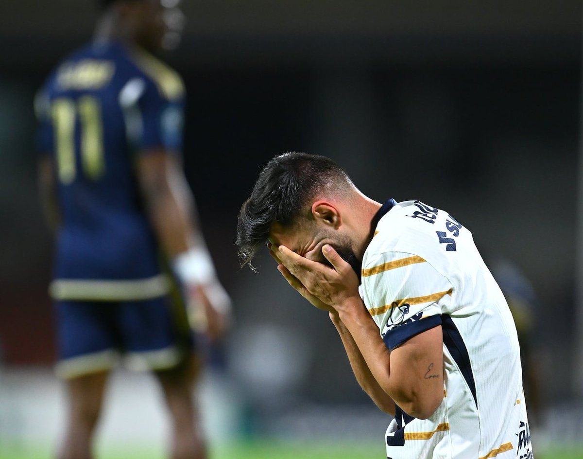 XaviSol_'s tweet photo. ¿GRANDE? la deuda que tiene PUMAS. 

Pumas lleva 50 torneos “fracasando”
en sus participaciones por títulos.🏆

Dejemos de llamarle FRACASO a lo
que está claramente NORMALIZADO.

❌ 27 torneos de 🇲🇽LigaMx 
❌ 15 torneos de 🇲🇽CopaMx
❌ 4 torneos de CONCACAF 🌎 
❌ 3 Leagues Cup 🇺🇸🇨🇦🇲🇽
❌ 1 Copa Libertadores 🌎