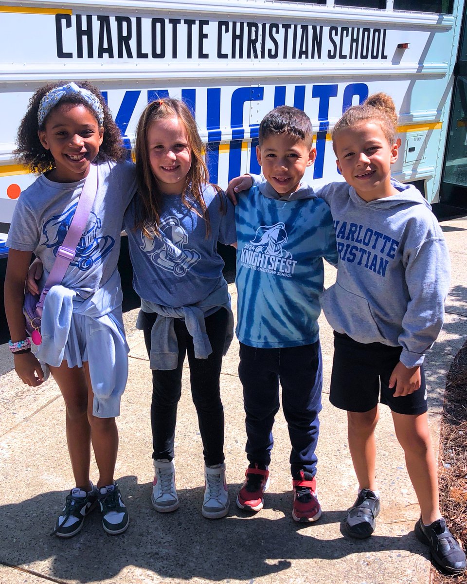 charchristiannc's tweet image. 🐾🌾 Our 1st graders had a blast at @The_Schiele Museum! They enjoyed the live Animal Adventures show, explored exhibits on dinosaurs, minerals, and wildlife, and learned about habitats. The day ended with a visit to a working farm! 🚜 #ccsKnights #FieldTripFun